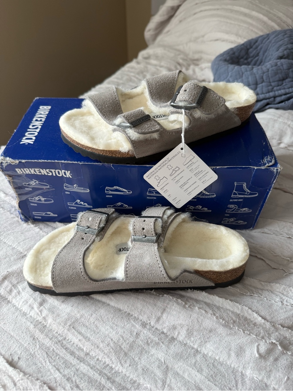 New In Box Birkenstock Arizona Shearling Stone Coin Gray Sandals EU 36 Women’s 5